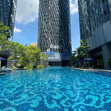 Star Holiday Sky Pool Klcc Куала-Лумпур Екстер'єр фото