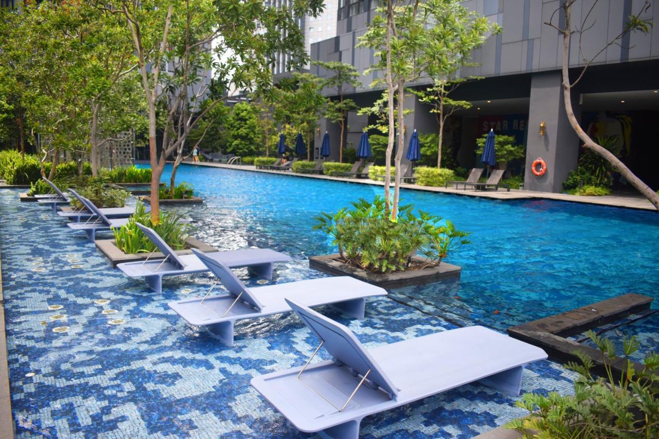 Star Holiday Sky Pool Klcc Куала-Лумпур Екстер'єр фото
