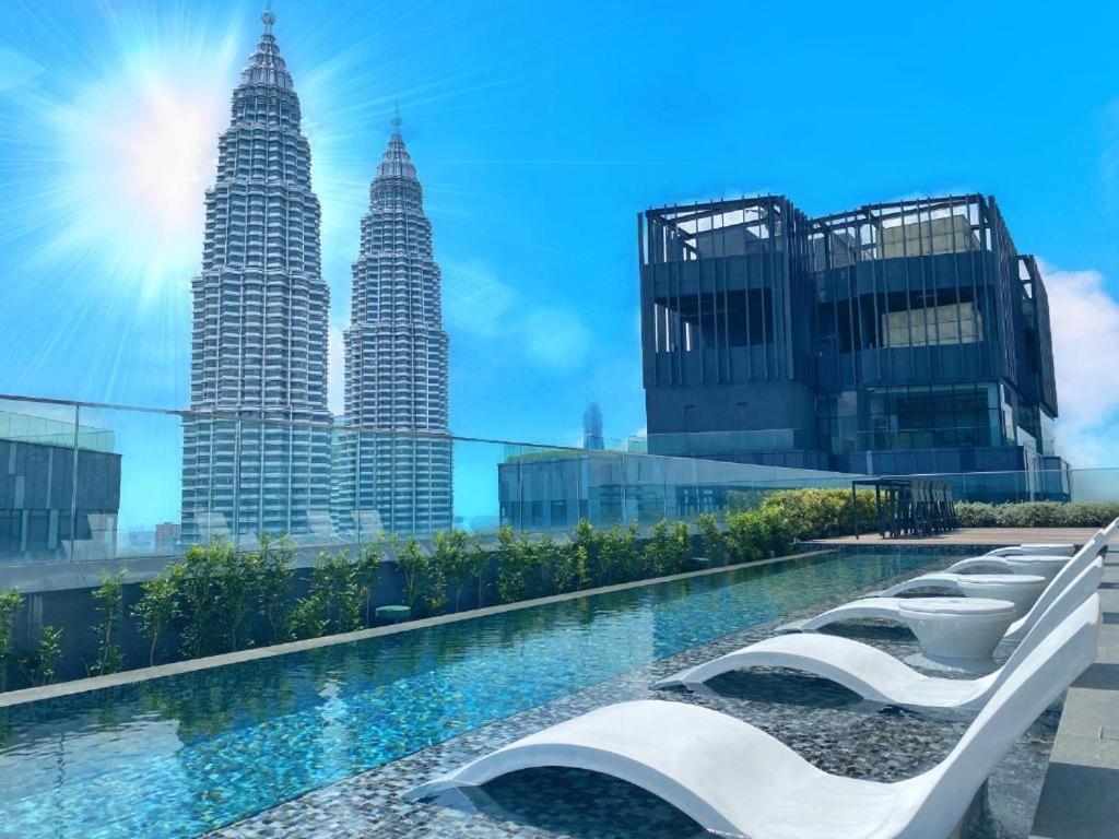 Star Holiday Sky Pool Klcc Куала-Лумпур Екстер'єр фото