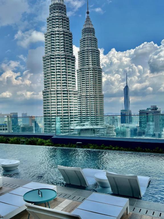 Star Holiday Sky Pool Klcc Куала-Лумпур Екстер'єр фото