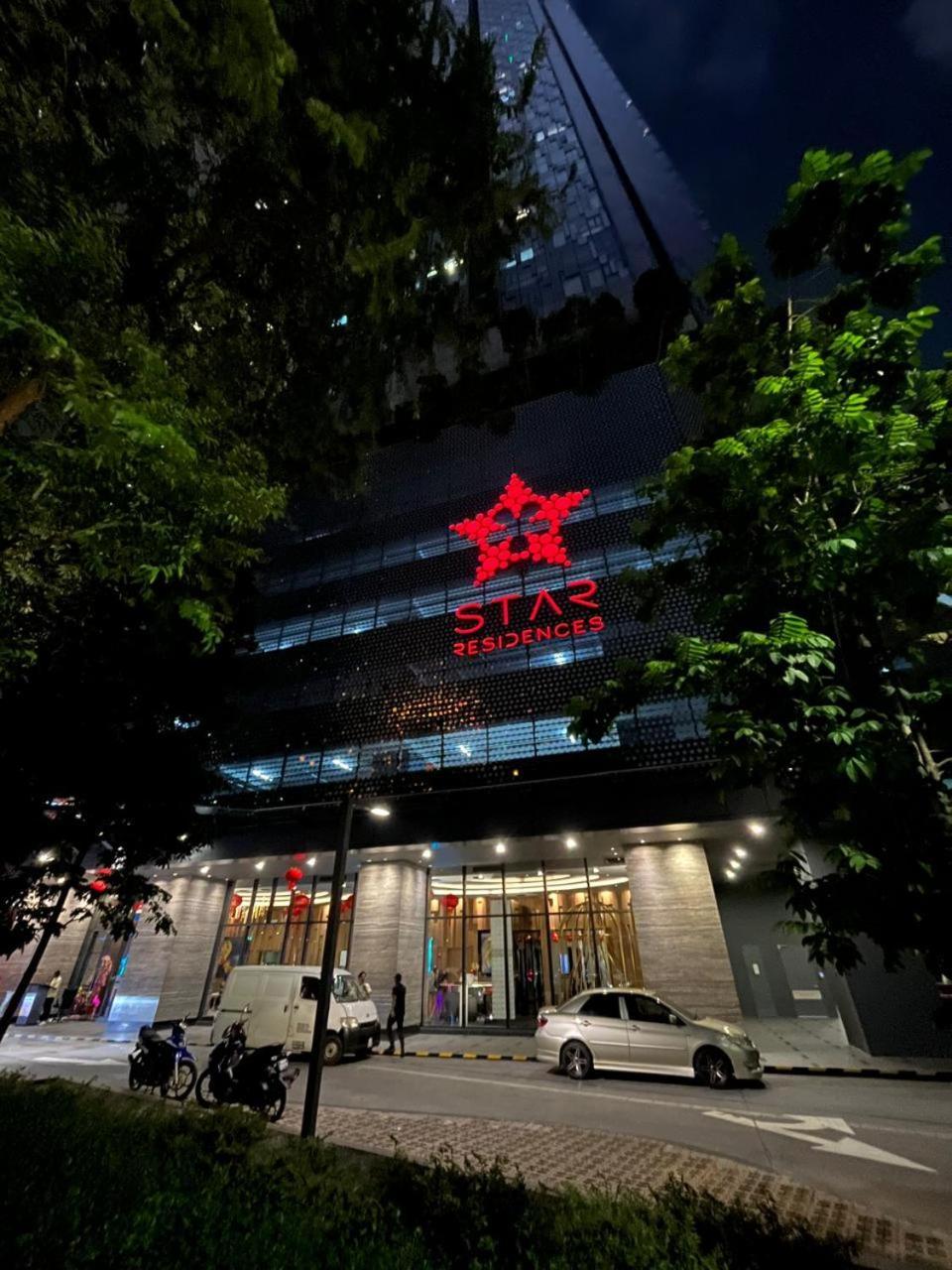 Star Holiday Sky Pool Klcc Куала-Лумпур Екстер'єр фото